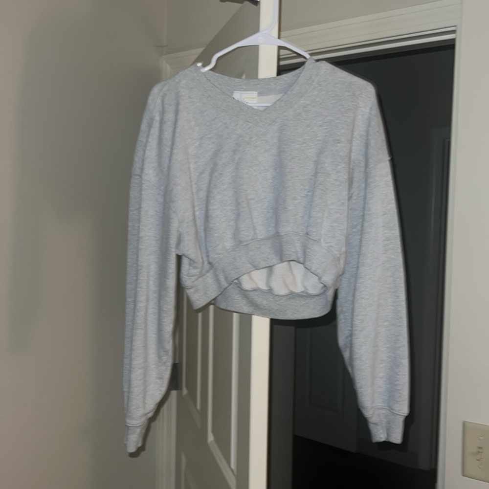 Aerie Offline gray cropped v neck sweatshirt